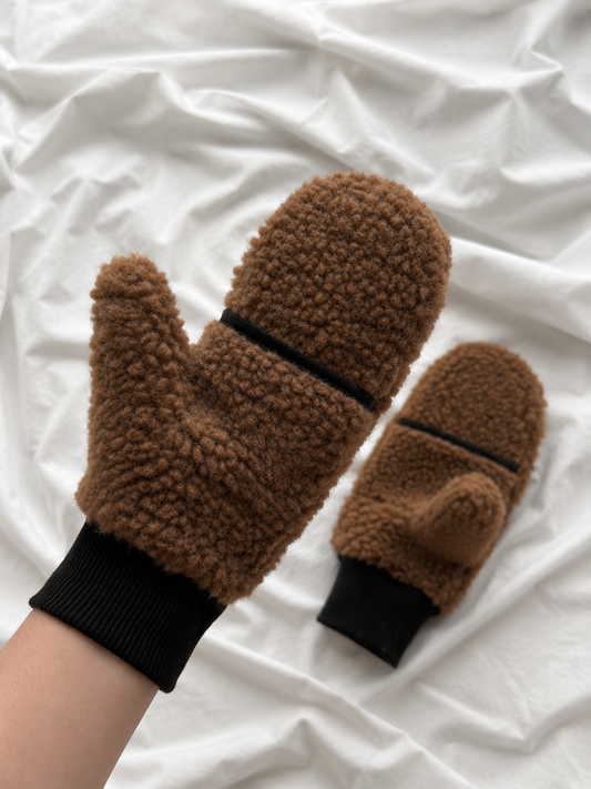 Klappfäustlinge aus 100% Schafwolle – Braun | Schwarze Bündchen