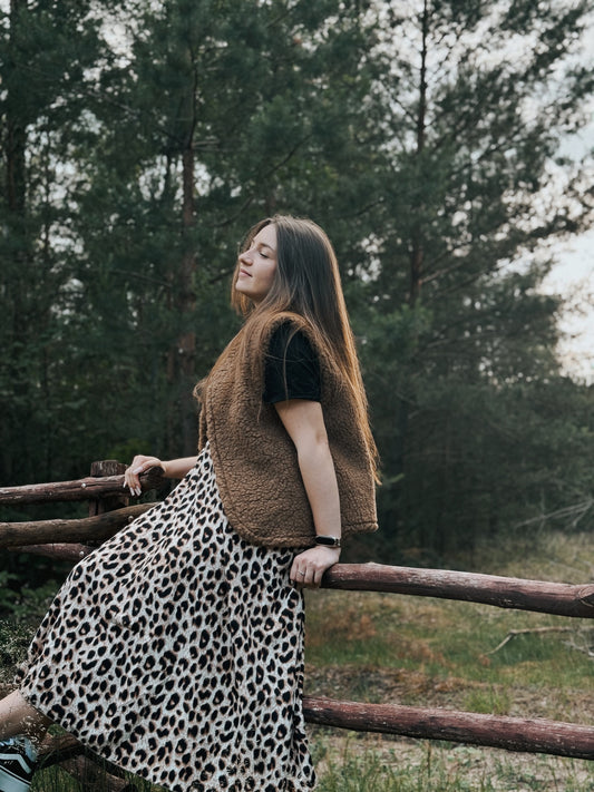 LINE Vest – Brown Merino Wool