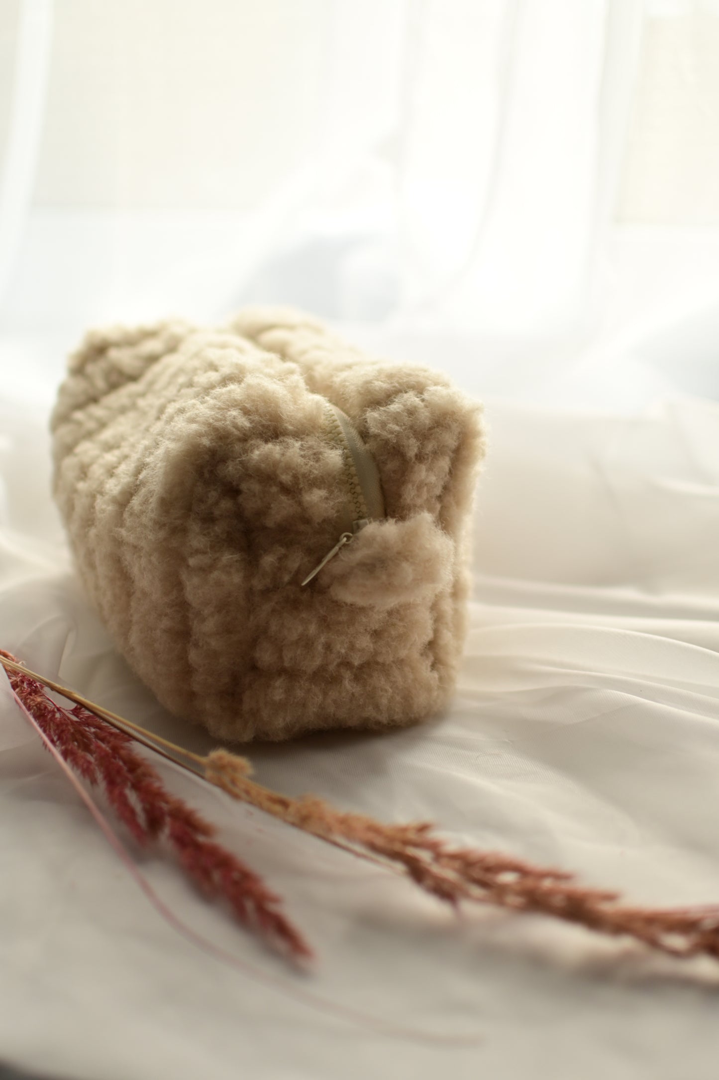 Teddy Wool Bag – natural beige cosmetic bag made of sheep wool 🧸✨