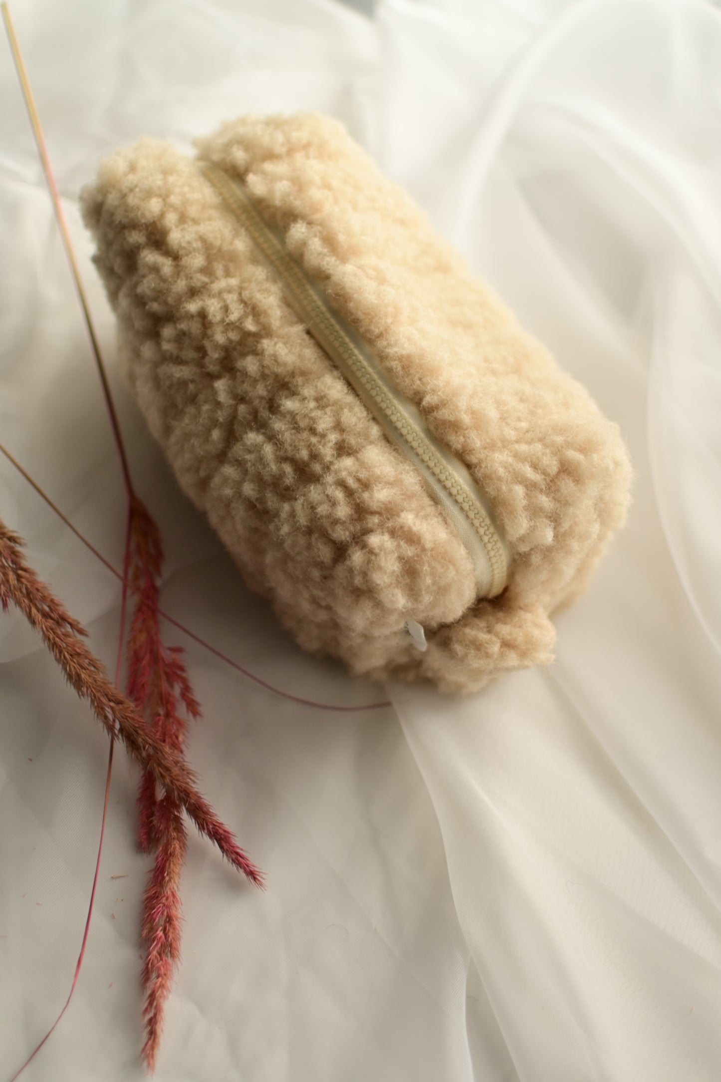 Teddy Wool Bag – natural beige cosmetic bag made of sheep wool 🧸✨