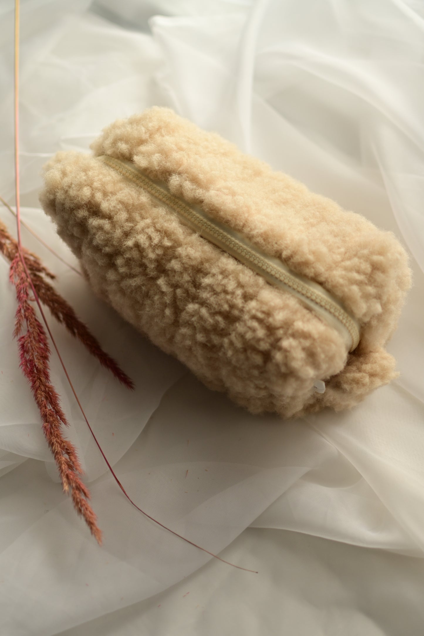 Teddy Wool Bag – natural beige cosmetic bag made of sheep wool 🧸✨