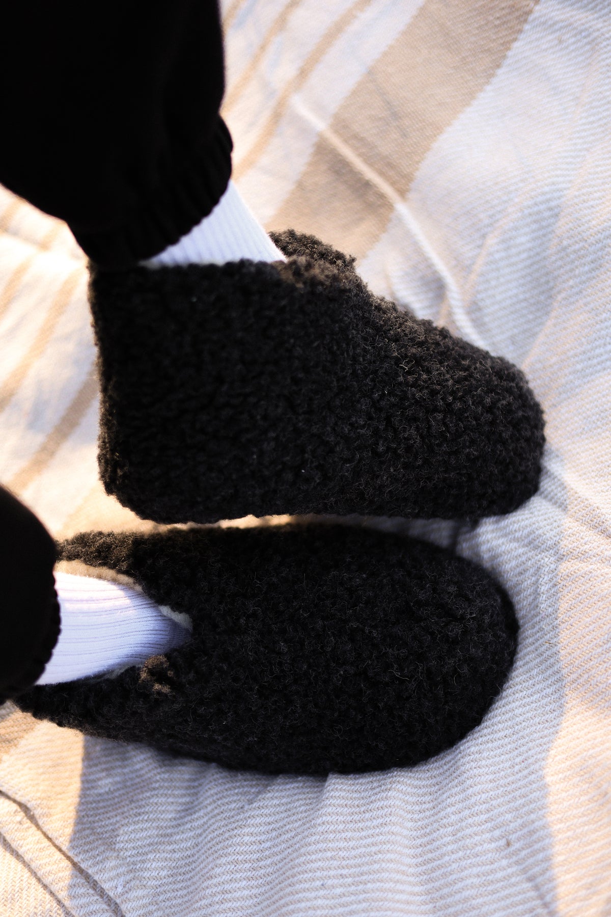 Merino Hausschuhe | 100% Schafwolle | Schwarz