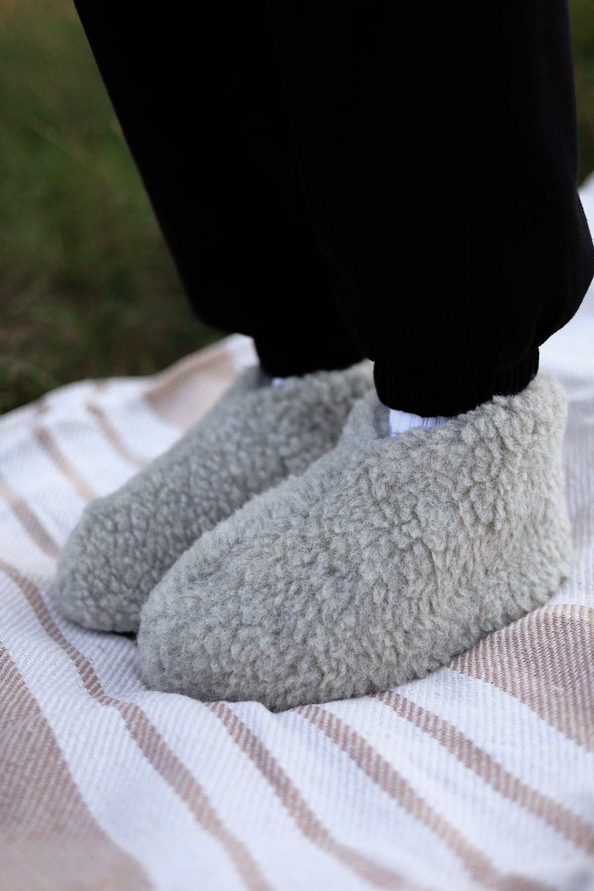 Kapcie z wełny merino | 100% wełny owczej | Jasnoszary