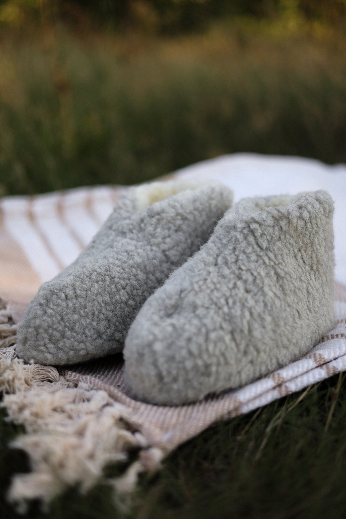 Kapcie z wełny merino | 100% wełny owczej | Jasnoszary