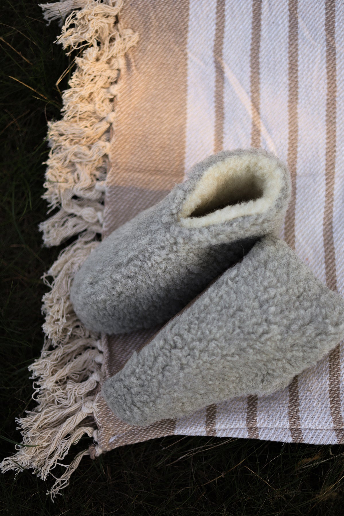 Kapcie z wełny merino | 100% wełny owczej | Jasnoszary