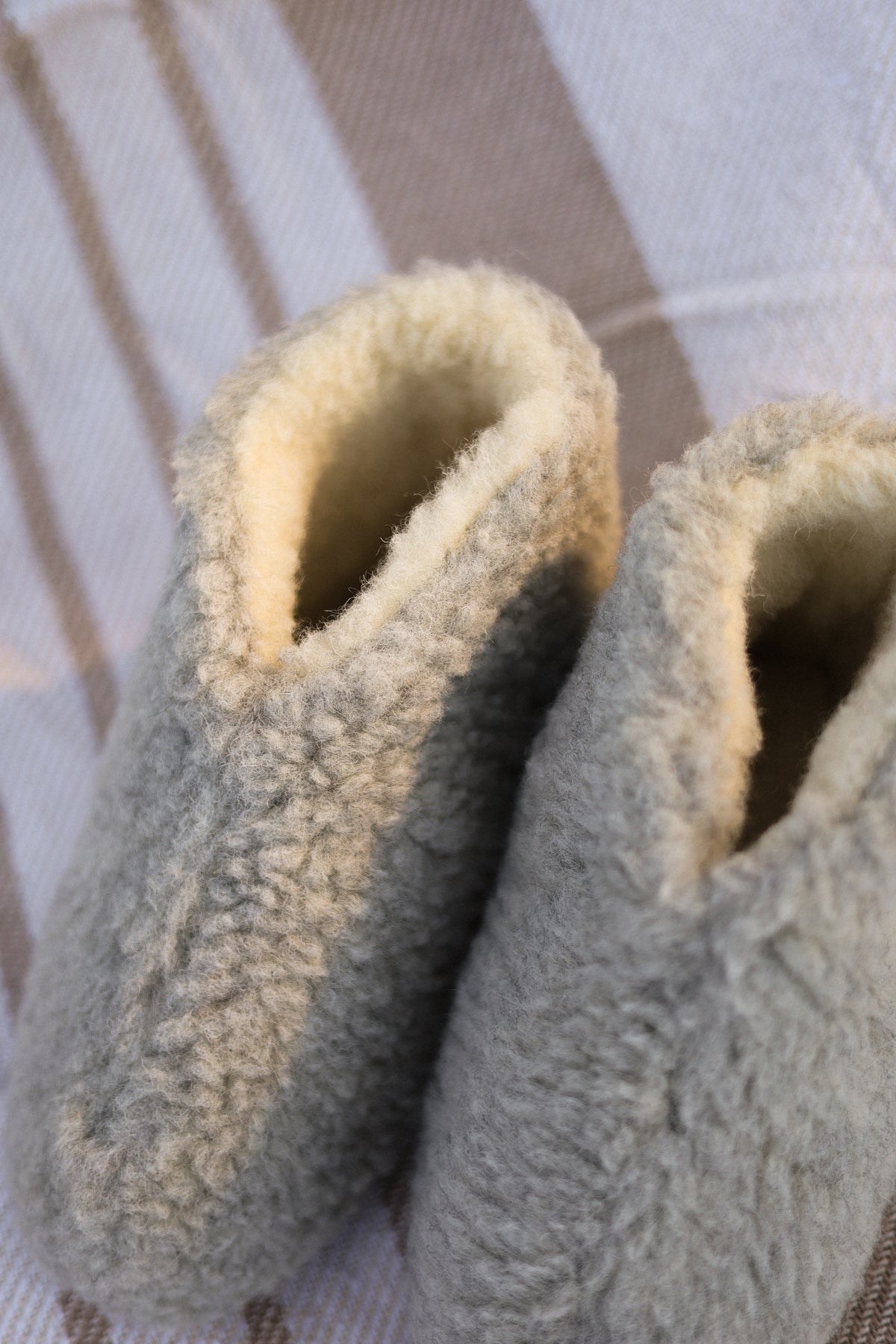 Kapcie z wełny merino | 100% wełny owczej | Jasnoszary