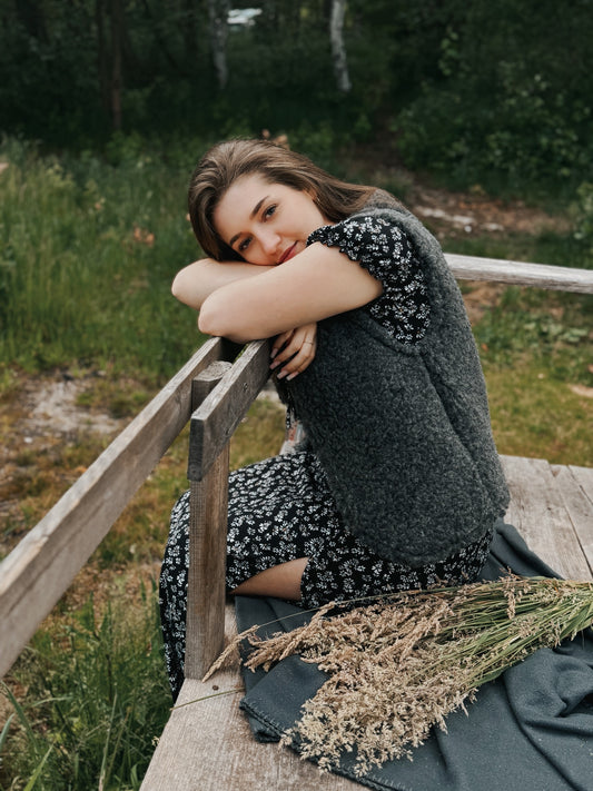 LINE Vest – Graphite Merino Wool