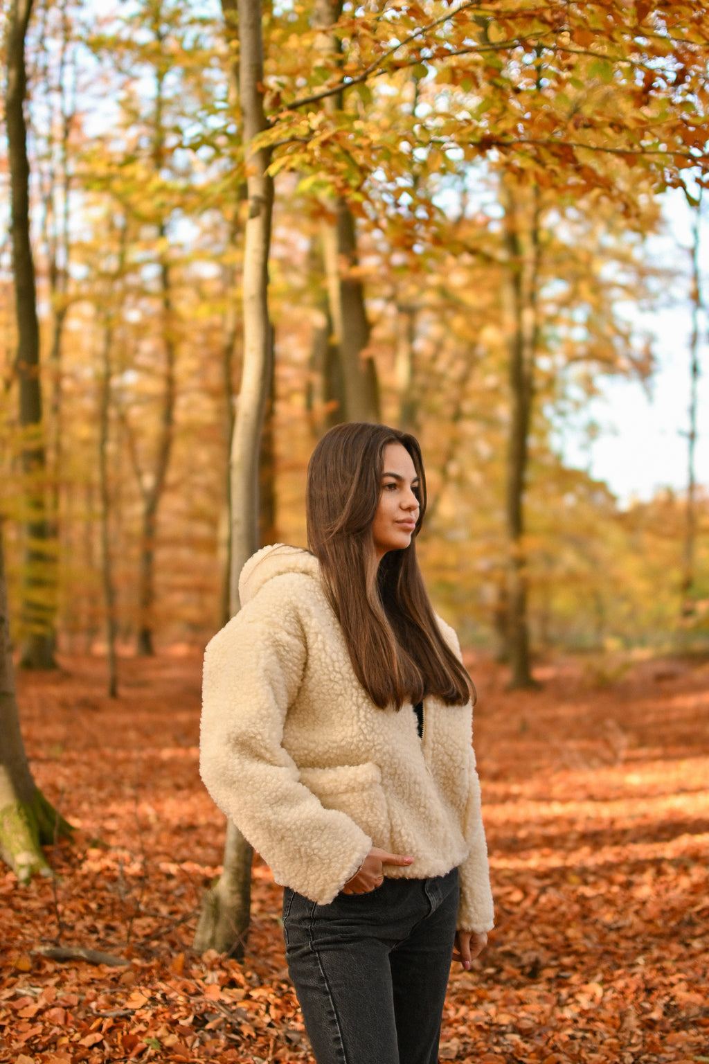Kurtka z wełny owczej w kolorze ecru