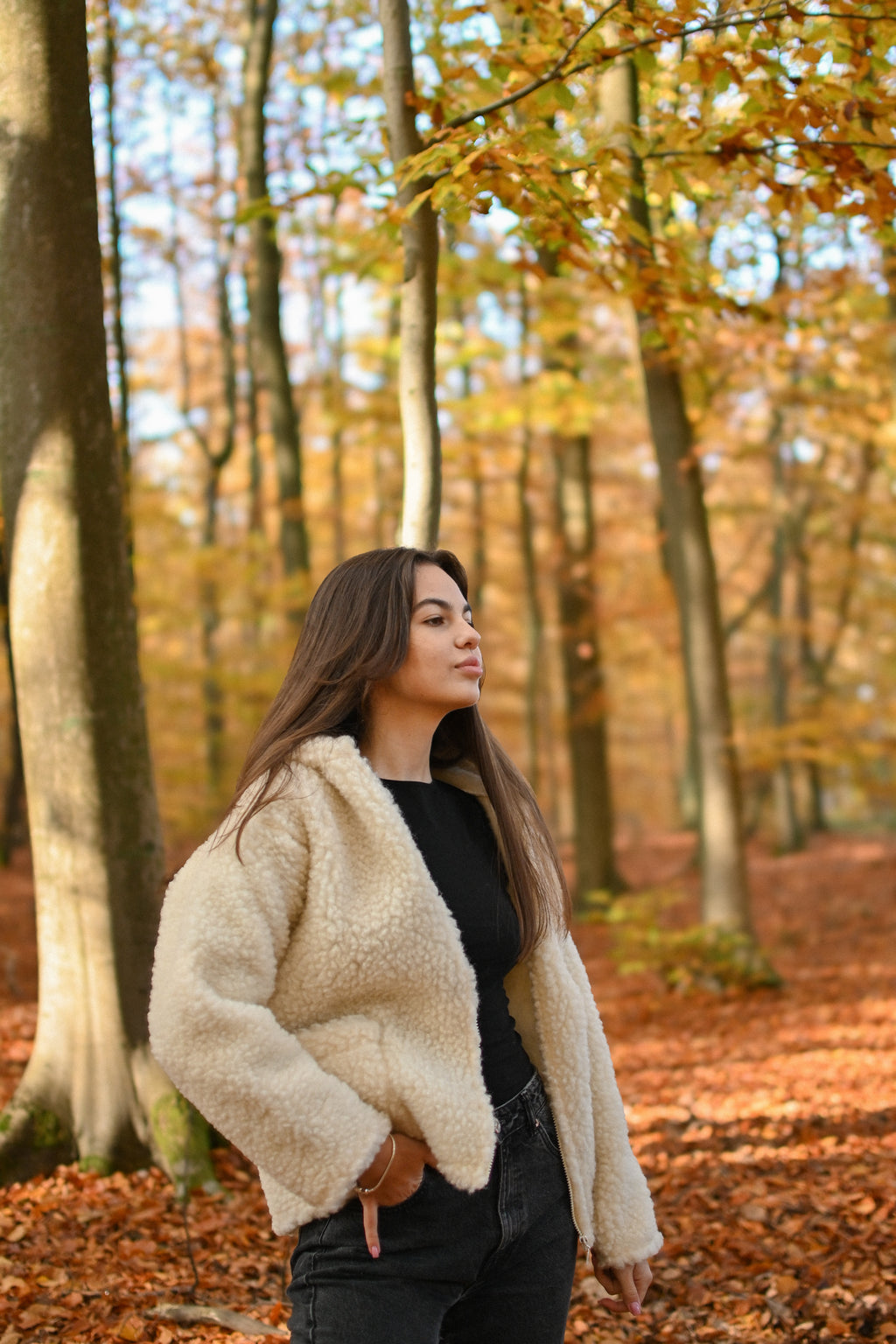 Kurtka z wełny owczej w kolorze ecru